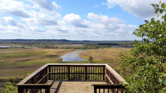 Eagle Bluffs wide shot